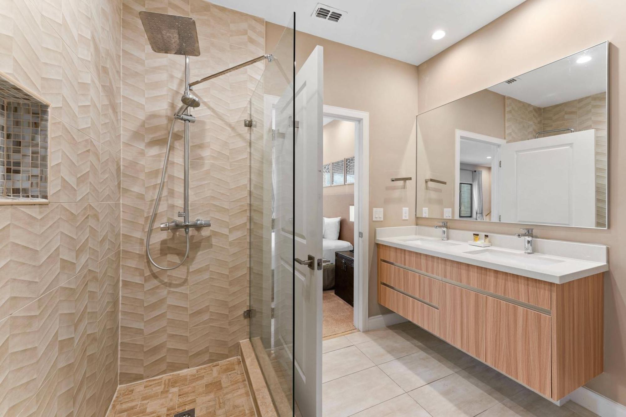 7583 Magic Village Jacuzzi 3 Suites Near 192 And Disney أورلاندو المظهر الخارجي الصورة