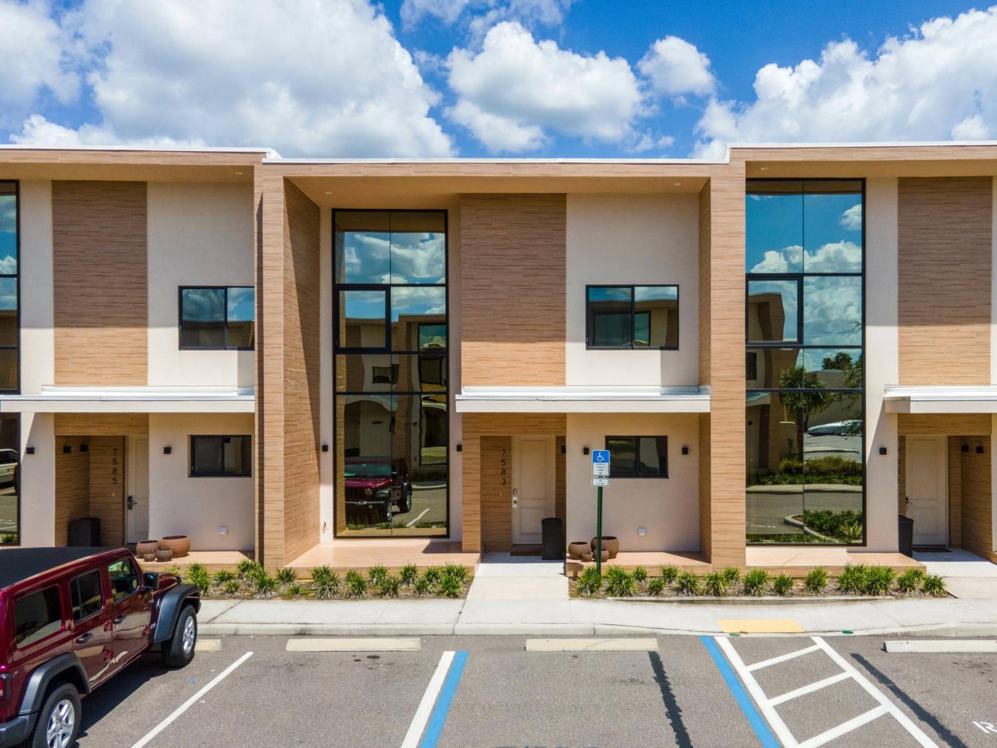 7583 Magic Village Jacuzzi 3 Suites Near 192 And Disney أورلاندو المظهر الخارجي الصورة